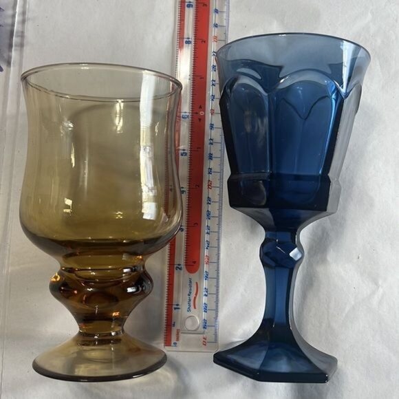 VINTAGE GOBLET SET - Picture 2 of 7